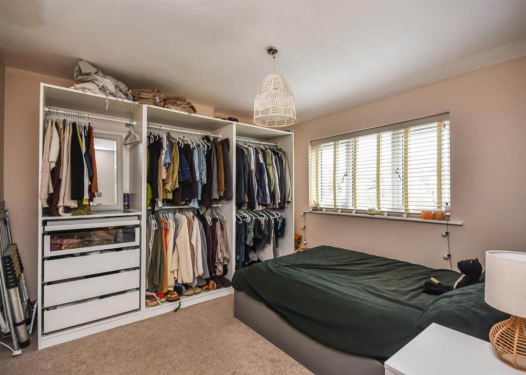 110 Wombourne Park-2.jpg