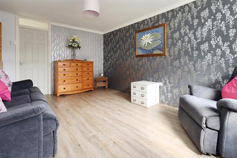 3 bedroom terraced house for sale, Cul de sac just off The Perrings in Nailsea