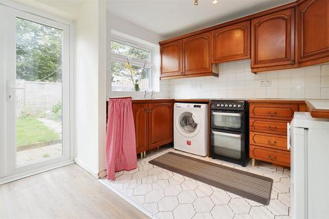 3 bedroom terraced house for sale, Cul de sac just off The Perrings in Nailsea