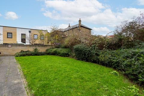 2 bedroom flat for sale, Papermill Place, London E17