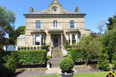 7 bedroom semi-detached house for sale, Eccles Road, Chapel en le Frith, Derbyshire, SK23