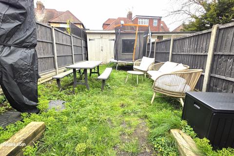 2 bedroom semi-detached house for sale, Jackson Road, East Barnet EN4