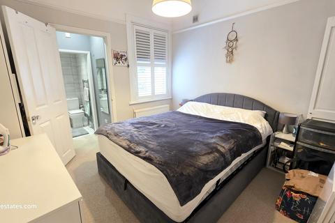 2 bedroom semi-detached house for sale, Jackson Road, East Barnet EN4