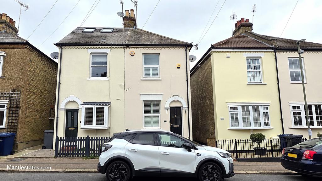 2 bed semi-detached house for sale Jackson Road,