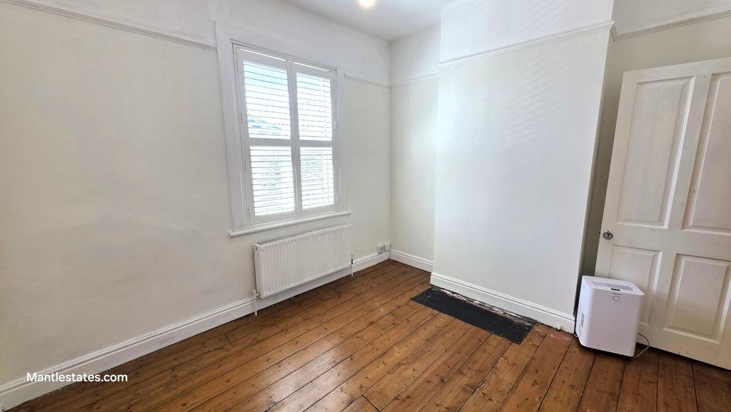 Front bedroom