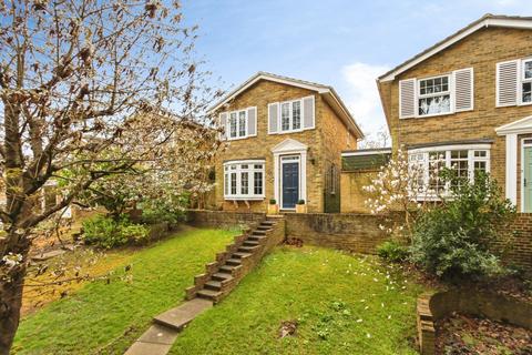 3 bedroom detached house for sale, Mendip Walk, Kent TN2