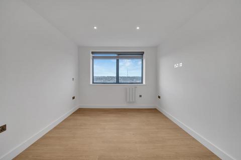 1 bedroom flat to rent, 63 Croydon Road, London