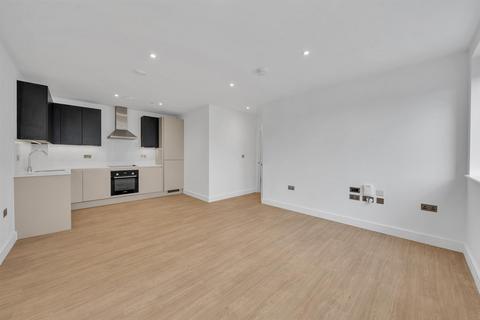 1 bedroom flat to rent, 63 Croydon Road, London