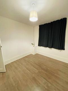 2 bedroom apartment to rent, Sketty Road, Enfield, EN1