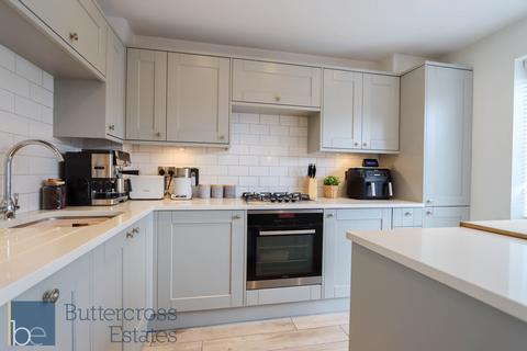 3 bedroom end of terrace house for sale, Lavender Way, Newark, NG24 2PL
