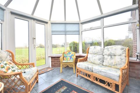 2 bedroom detached bungalow for sale, Belle Vue Avenue, Scholes, Leeds, West Yorkshire