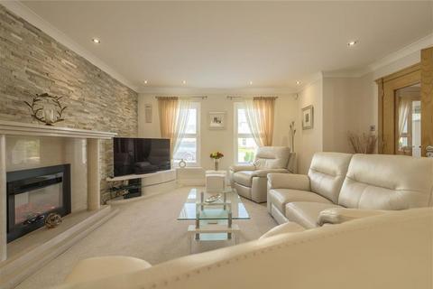 undefined, Hebrides Grove, Greenock PA16