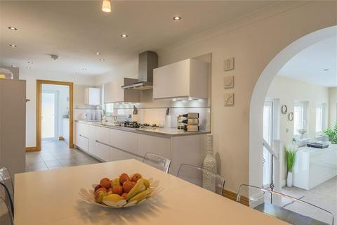 undefined, Hebrides Grove, Greenock PA16