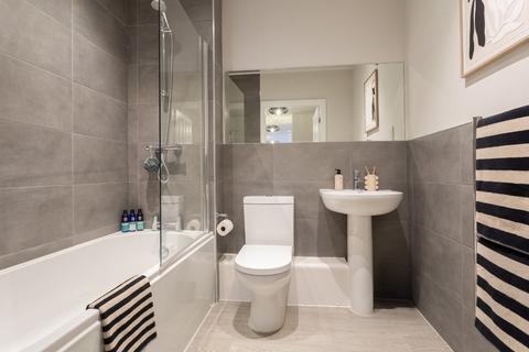 2 bedroom flat to rent, Beecroft Street, Kirkstall, Leeds, LS5