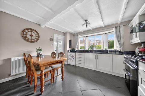 3 bedroom detached house for sale, Croft Road, Welshpool