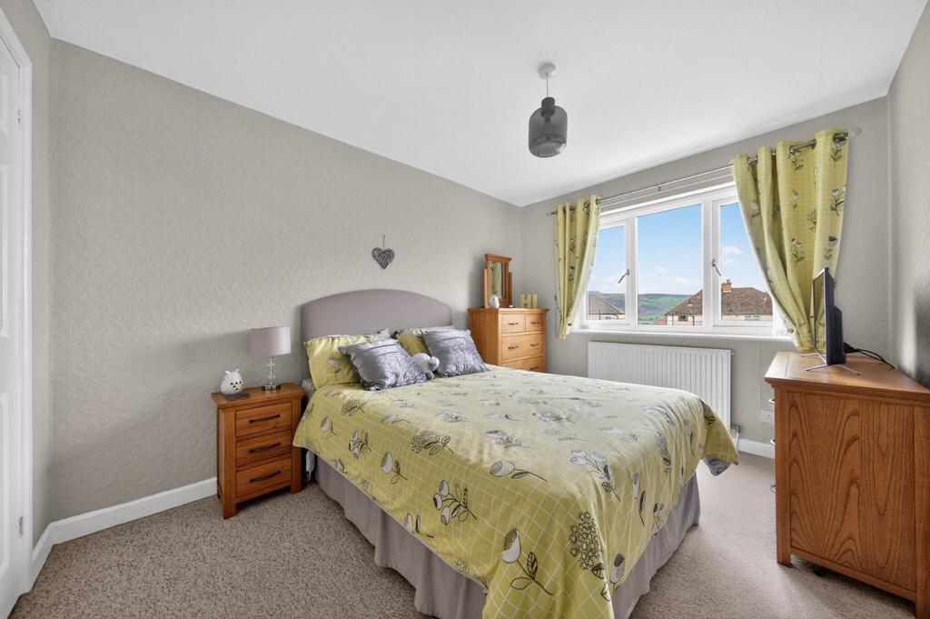 Bed 1.jpg
