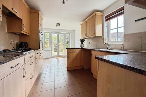 3 bedroom end of terrace house for sale, Nine Acre Drive, Corsham SN13