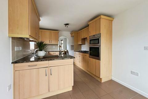 3 bedroom end of terrace house for sale, Nine Acre Drive, Corsham SN13