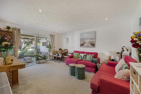 2 bedroom semi-detached bungalow for sale, View Road, Peacehaven