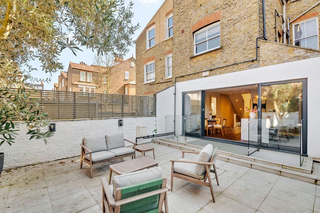 Clapham Common Northside91a-38.jpg