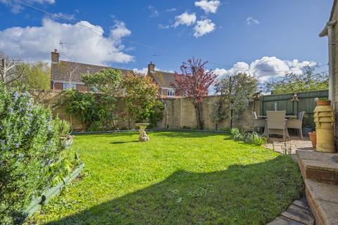 4 bedroom detached house for sale, CALLINGTON ROAD, SWINDON SN25