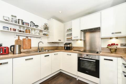 2 bedroom apartment for sale, Ampthill Way, Faringdon, SN7