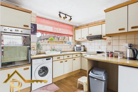3 bedroom semi-detached house for sale, 4 Moultrie Way, Upminster