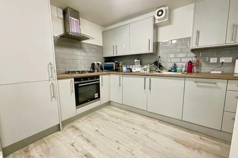 2 bedroom flat for sale, Stourbridge DY8