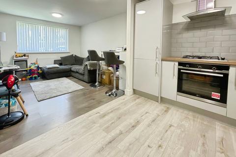 2 bedroom flat for sale, Stourbridge DY8