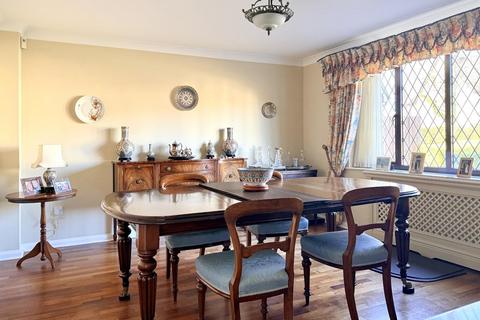 5 bedroom detached house for sale, Clos Llanfair, Wenvoe