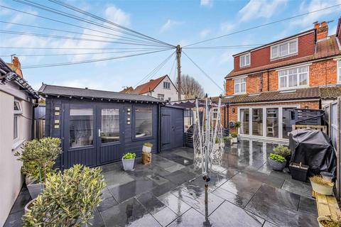 4 bedroom semi-detached house for sale, Kirby Road, Portsmouth PO2