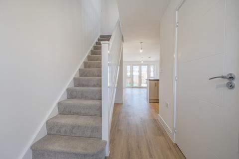 2 bedroom house to rent, hermann, sudbury