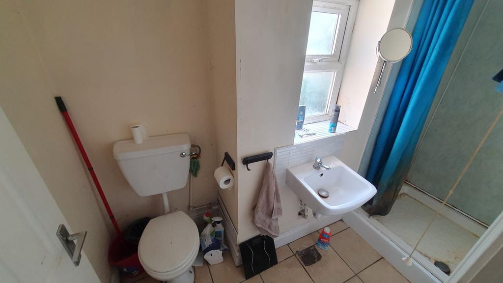Flat 5