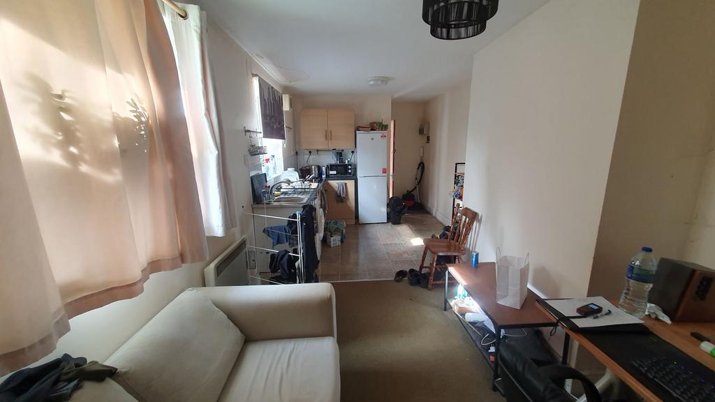 Flat 5