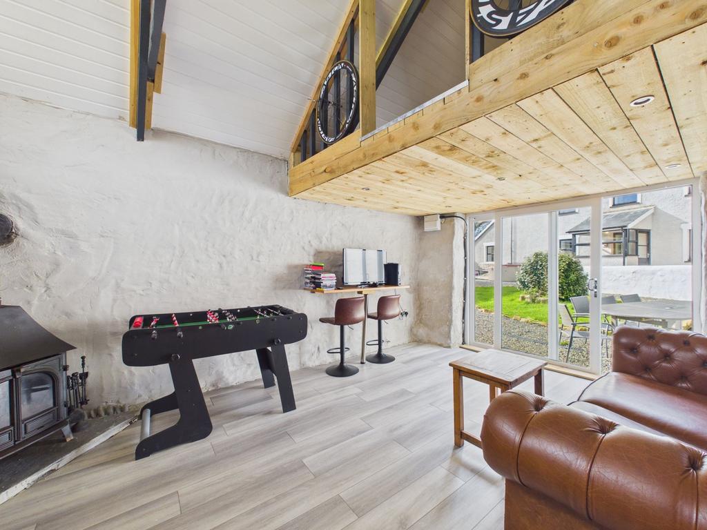 Kitchen Living Area (Games Room / Annexe)