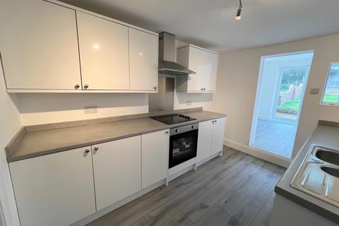 2 bedroom house to rent, Williams Avenue, WEYMOUTH