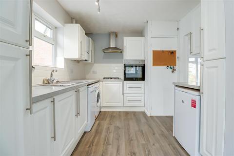 2 bedroom semi-detached bungalow for sale, London Road, Benfleet SS7