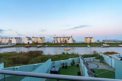 undefined, 8, Traie Twoaie, Ramsey