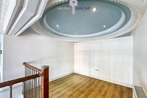 1 bedroom flat to rent, Shirley Road, SO15