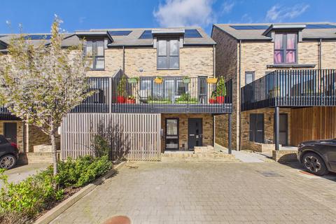 undefined, Bristol BS13