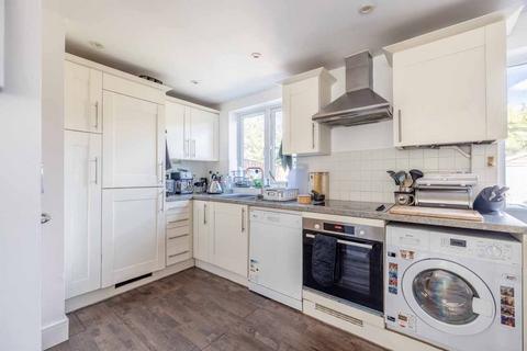 3 bedroom townhouse for sale, Linden Close, Iver SL0