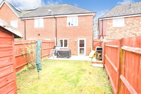 2 bedroom end of terrace house for sale, Nightjar Close, Hampshire GU14