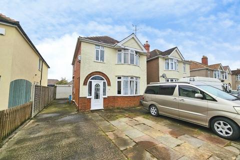 3 bedroom detached house for sale, Box Road Avenue, Cam