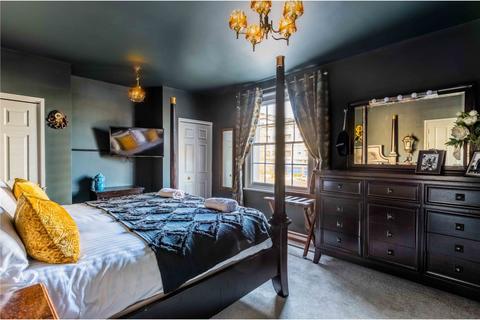 3 bedroom townhouse for sale, Bernard Street, Southampton, SO14