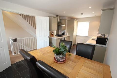 4 bedroom house to rent, John Mace Road, COLCHESTER