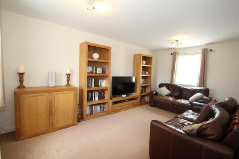 4 bedroom house to rent, John Mace Road, COLCHESTER