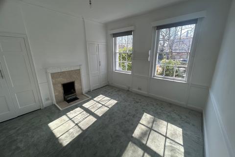 1 bedroom flat to rent, Blackheath Park