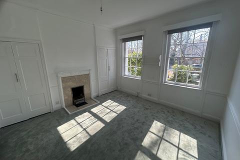 1 bedroom flat to rent, Blackheath Park