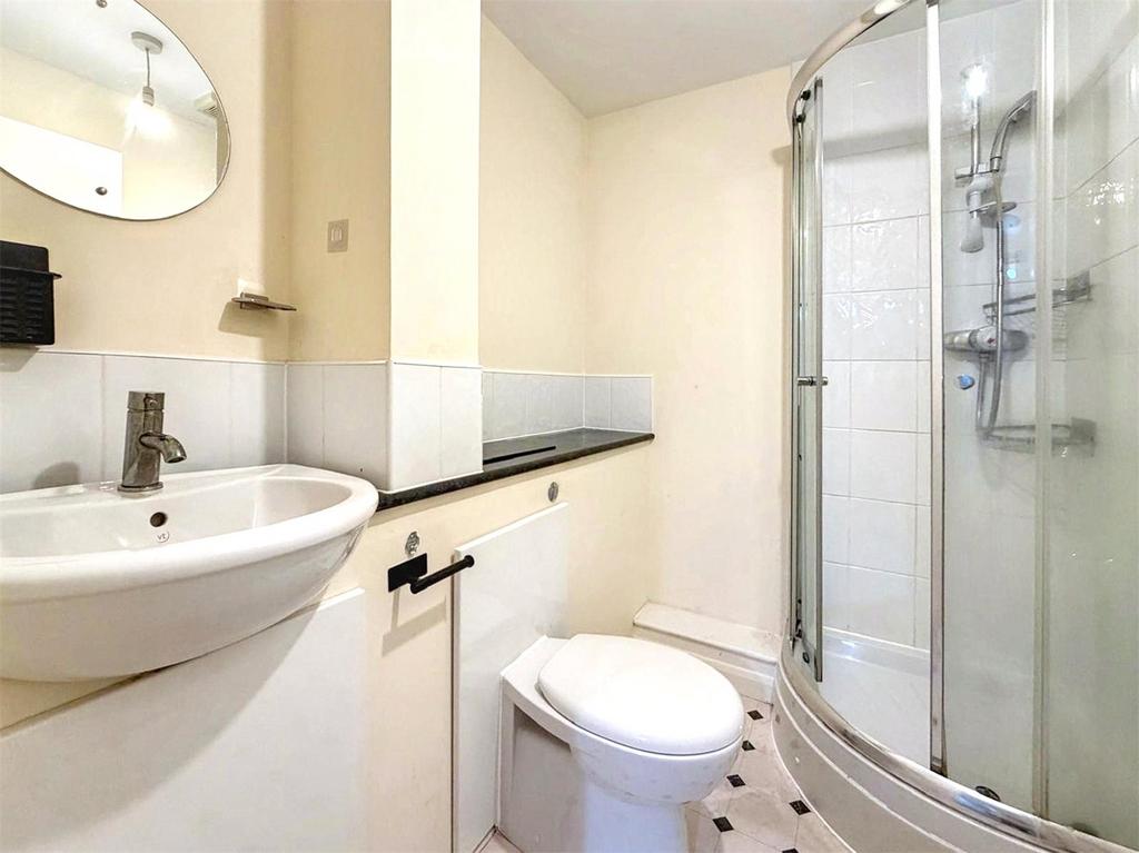 En Suite Bathroom