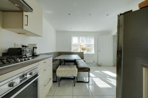 3 bedroom semi-detached house for sale, Batt Street, Burgess Hill, RH15